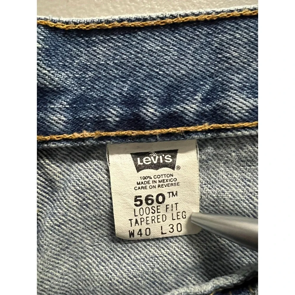 Levi's Vintage 560 40x30 Measures 38x29 Loose Tapered Y2K Made in Mexico Jeans